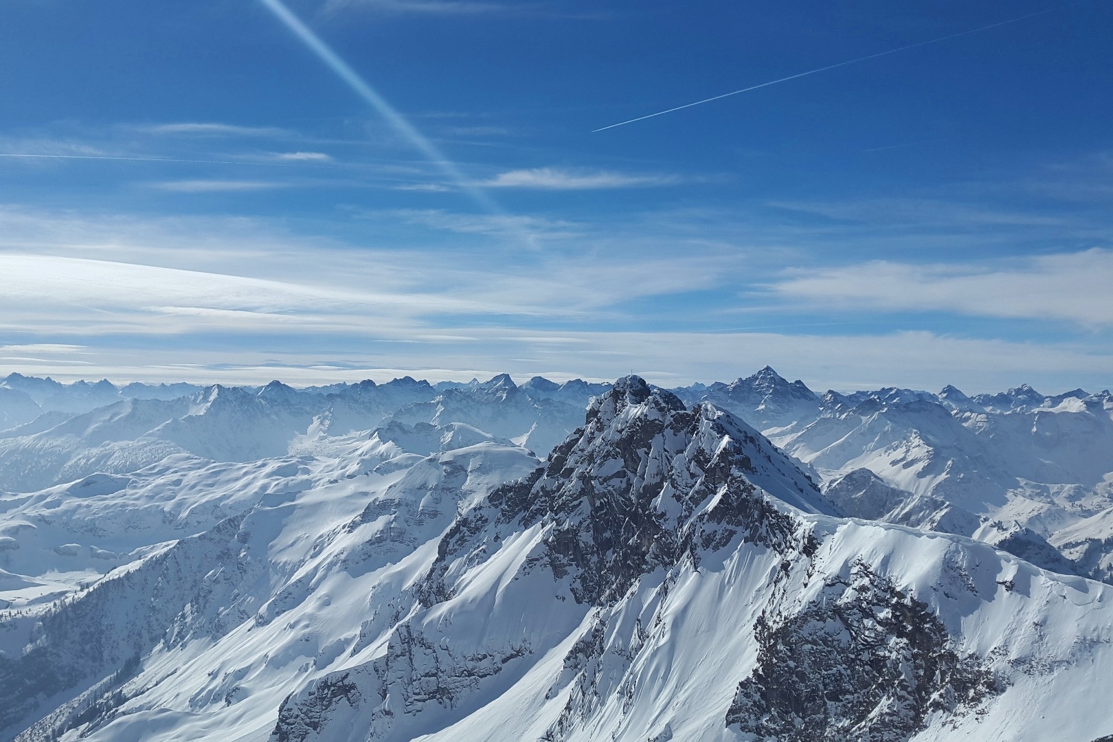 MOUNTAINS: SKI PROPERTY FOR SALE